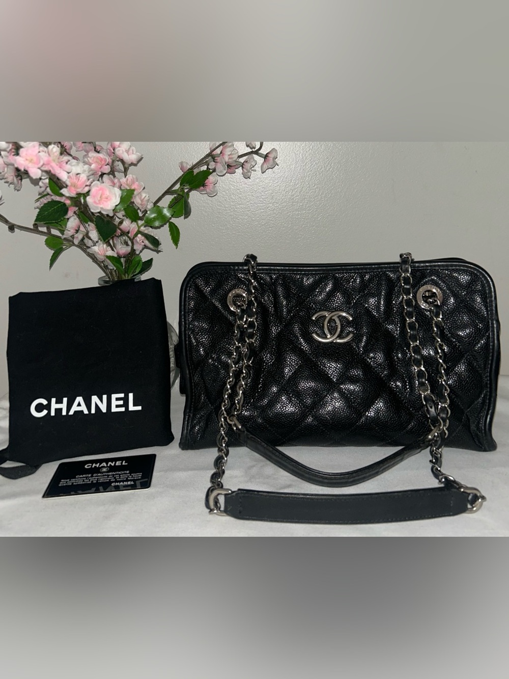 CHANEL CC Medium Shopper Tote Shoulder Bag Caviar Quilted Leather Black